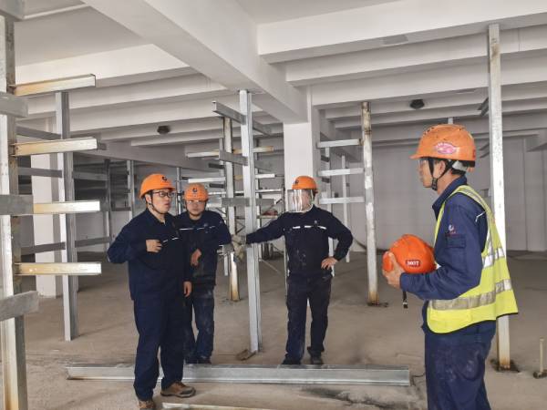 yuanlt_抢抓施工”黄金期“  奋力冲刺四季度稿件照片 (2) (1).jpg