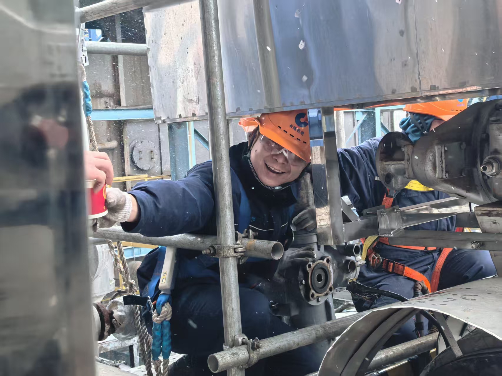 fangdy_冬日送姜茶照片 (1).jpg fangdy_冬日送姜茶照片 (1).jpg